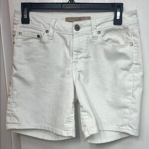 Max Jeans, white Denim shorts, size 2, 5 pockets, 7” inseam, 8” rise EUC